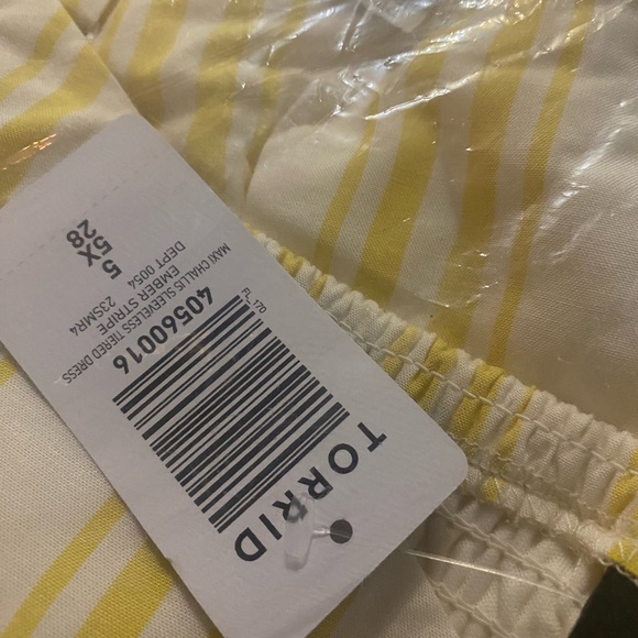 Torrid Maxi Challis Sleeveless Tiered Dress Yellow/white Stripes new - Picture 3 of 12